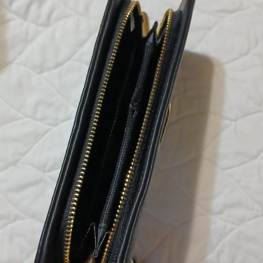 Wallet - Picture 5 of 6